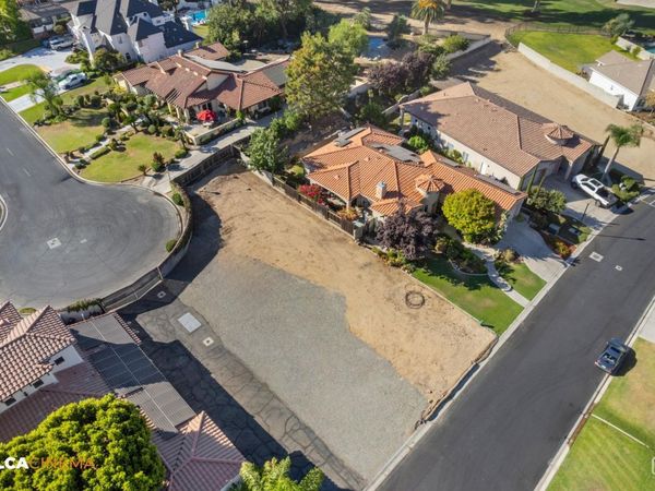 14931 Colonia De Las Rosas , Bakersfield, CA 93306