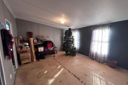 822 Parkers Rd photo 4