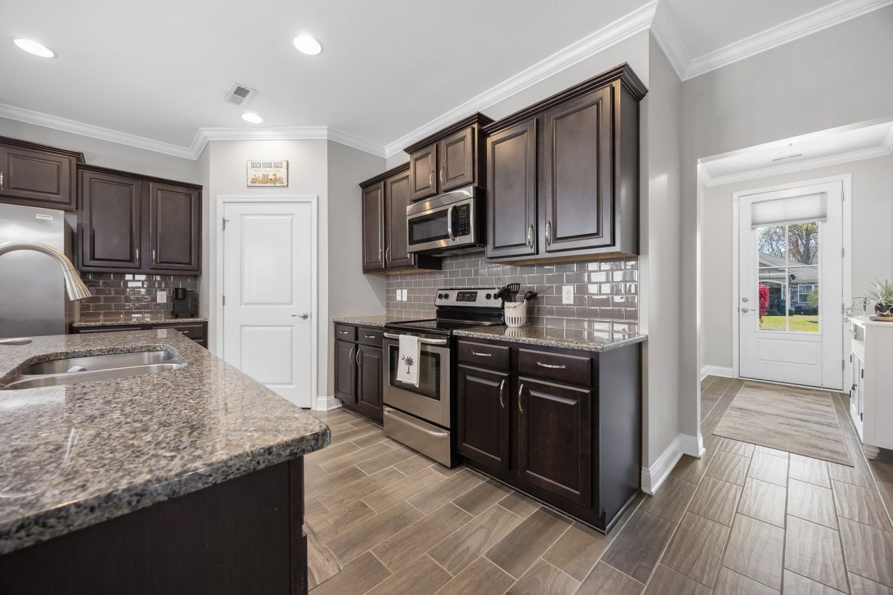 1004 Oak Marsh Ln. Photo 10