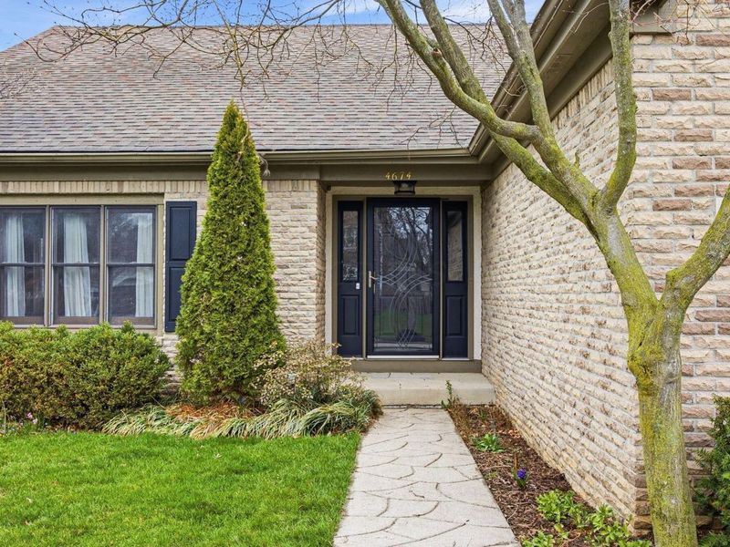 4674 Coolbrook Drive, Hilliard, OH 43026 Photo 3