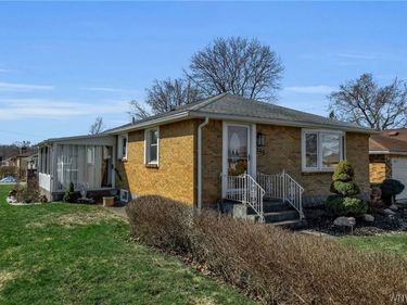 155 Angelacrest Lane, West Seneca, NY 14224