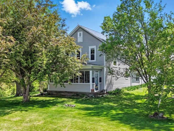 2384 200TH ST, Muscatine, IA 52761