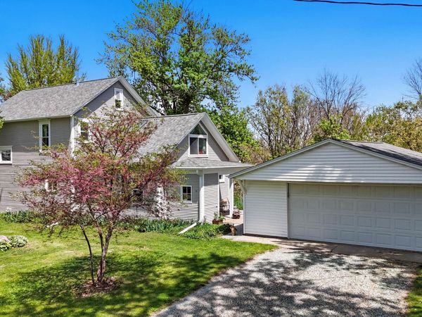 2384 200TH ST, Muscatine, IA 52761