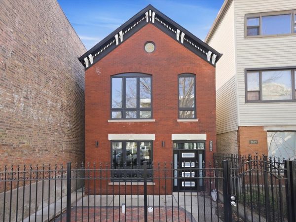 2625 W Armitage Avenue , Chicago, IL 60647