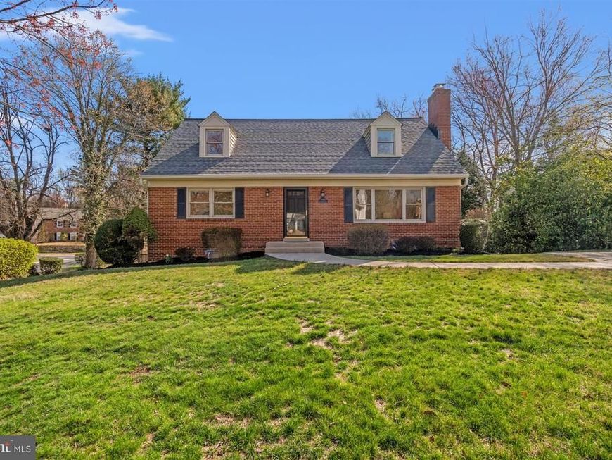 6200 Rockhurst Road, Bethesda, MD 20817 Main Photo