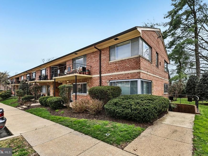 5013 Sentinel Drive, Unit 70, Bethesda, MD 20816 Main Photo