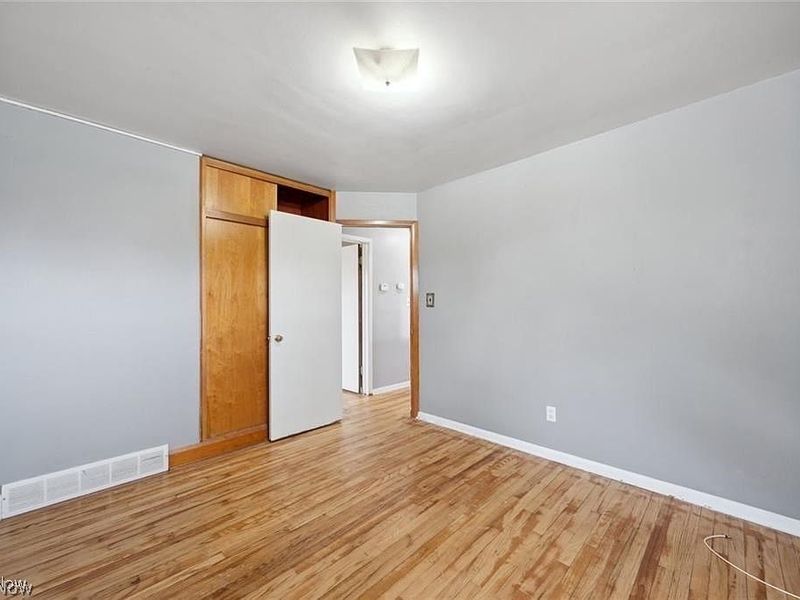 12214 Woodward Boulevard , Garfield Heights, OH 44125 Photo 12