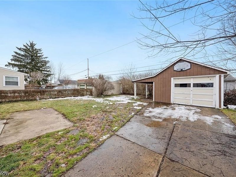 12214 Woodward Boulevard , Garfield Heights, OH 44125 Photo 18