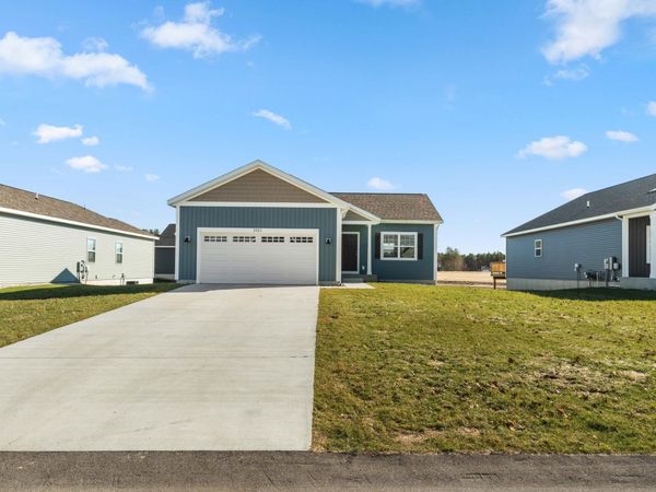 2521 Gray Wolf Way, Muskegon, MI 49444