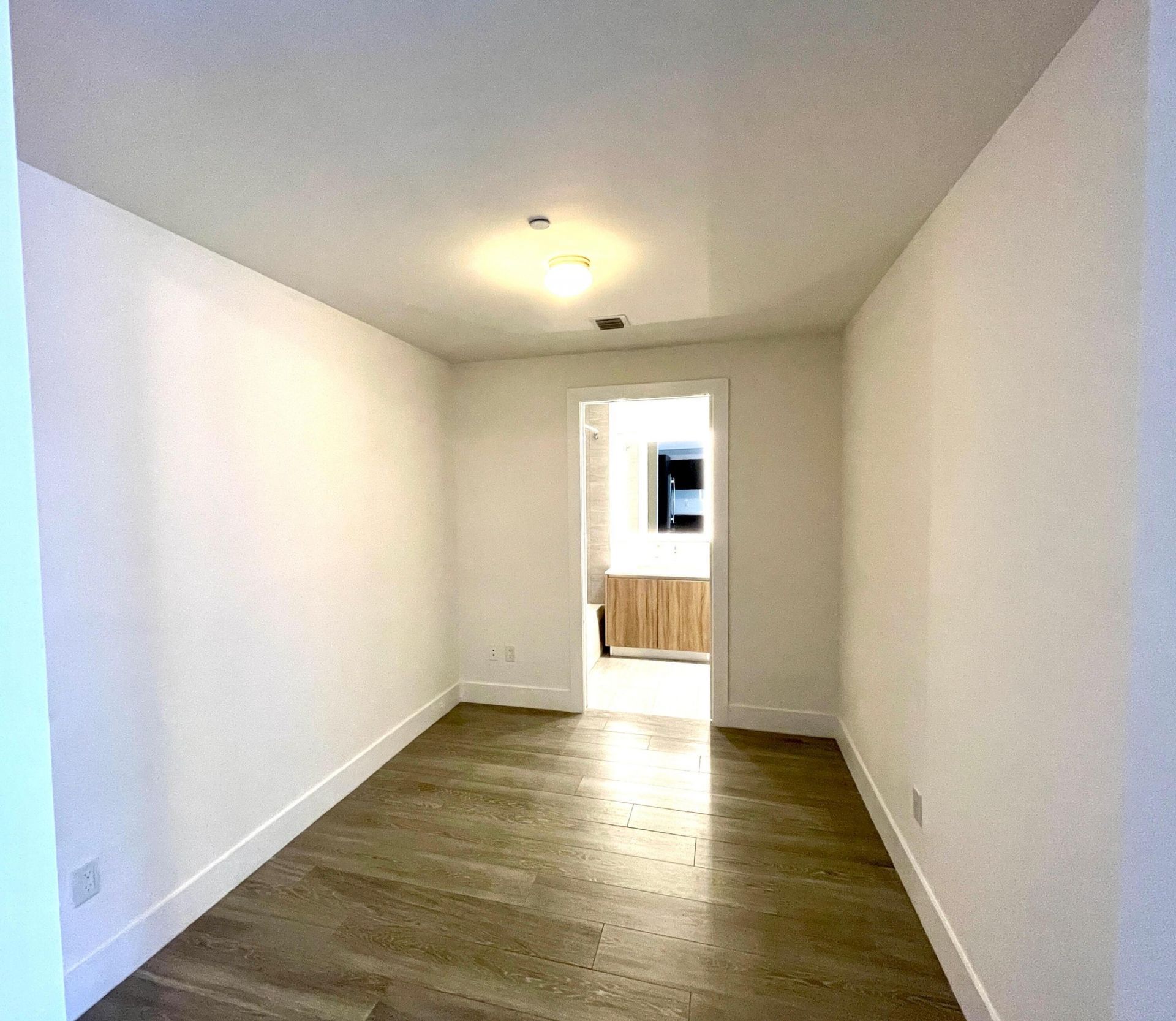 2960 NE 207th Street, Unit 1107, Aventura, FL 33180 Photo