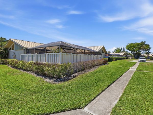 5460 Eagle Lake Drive, Unit 72b, Palm Beach Gardens, FL 33418