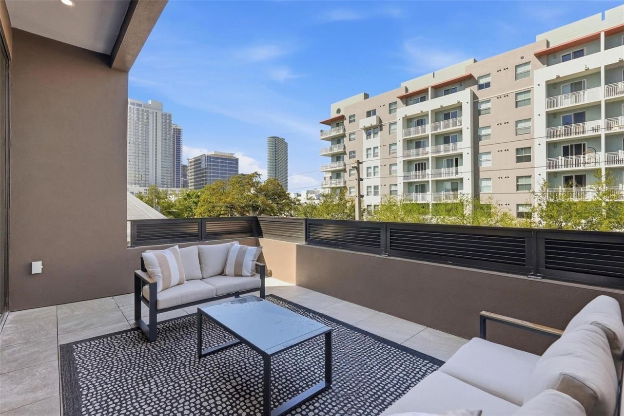 321 2nd Street N, Saint Petersburg, FL 33701 Photo