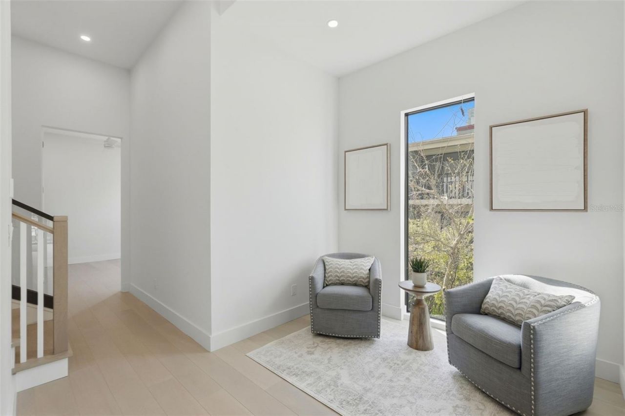 321 2nd Street N, Saint Petersburg, FL 33701 Photo