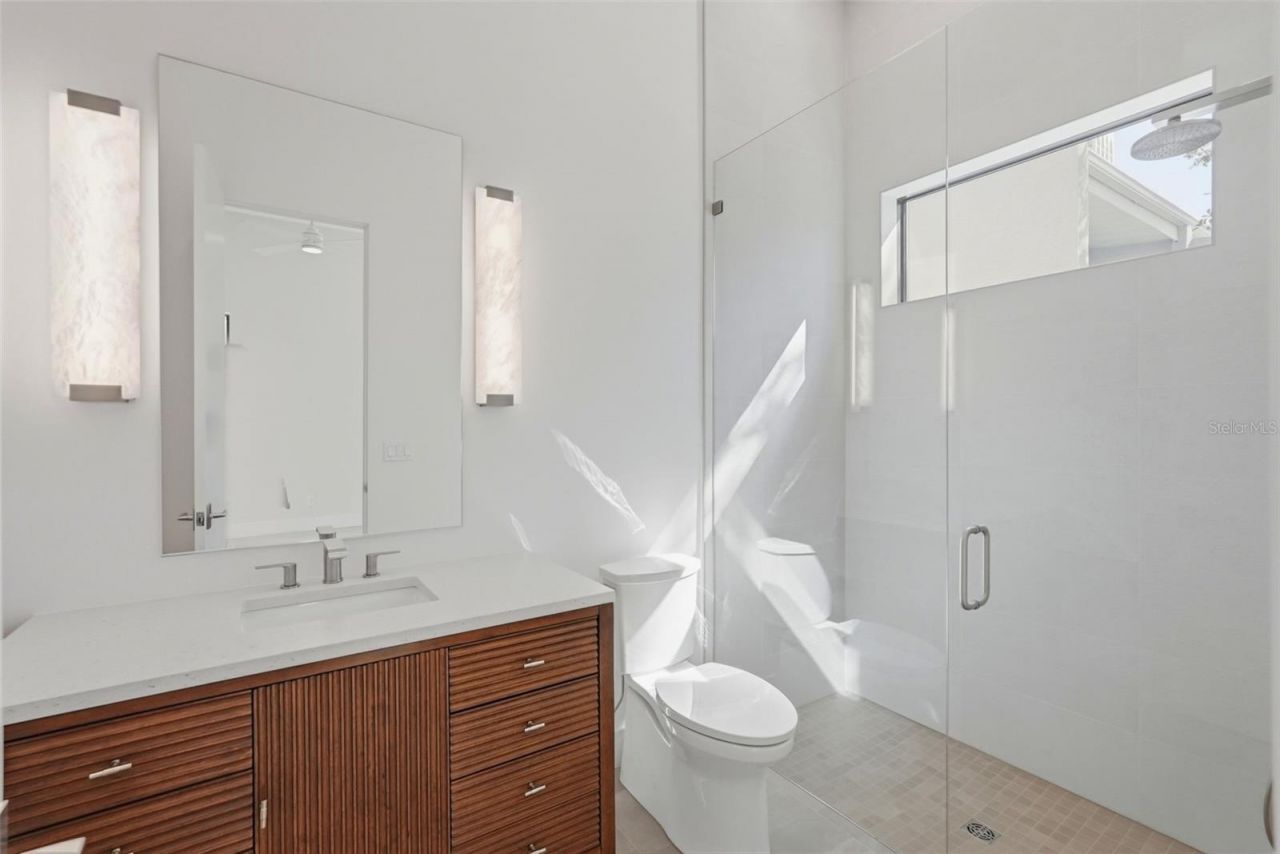 321 2nd Street N, Saint Petersburg, FL 33701 Photo