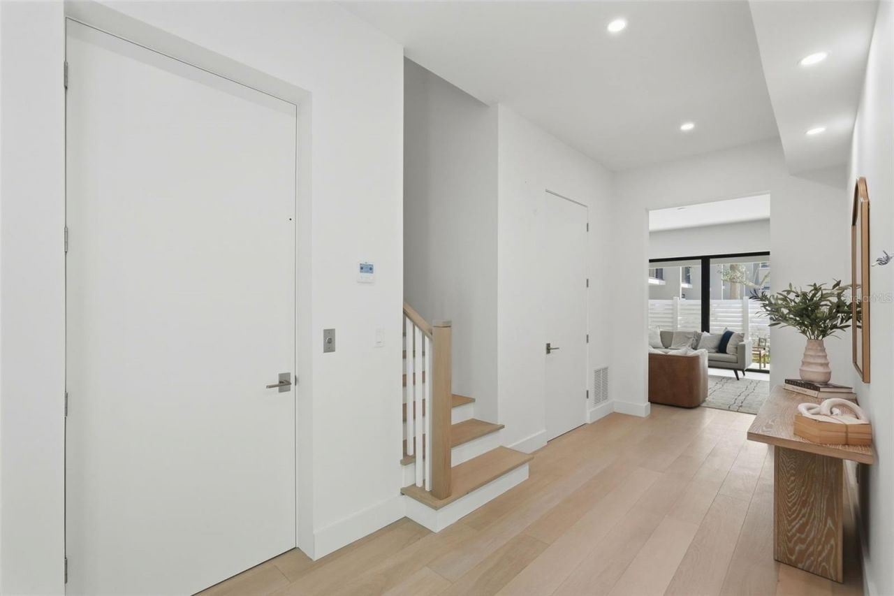 321 2nd Street N, Saint Petersburg, FL 33701 Photo