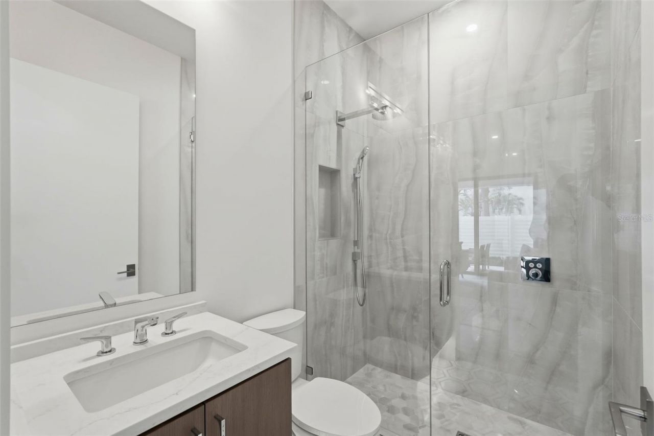 321 2nd Street N, Saint Petersburg, FL 33701 Photo