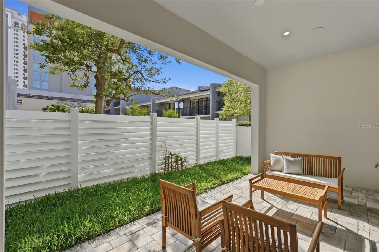 321 2nd Street N, Saint Petersburg, FL 33701 Photo