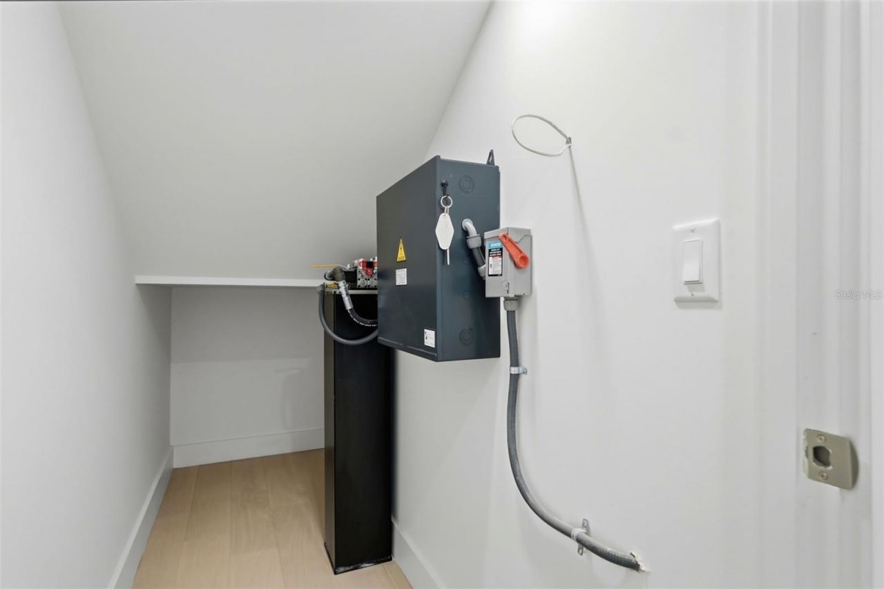 321 2nd Street N, Saint Petersburg, FL 33701 Photo