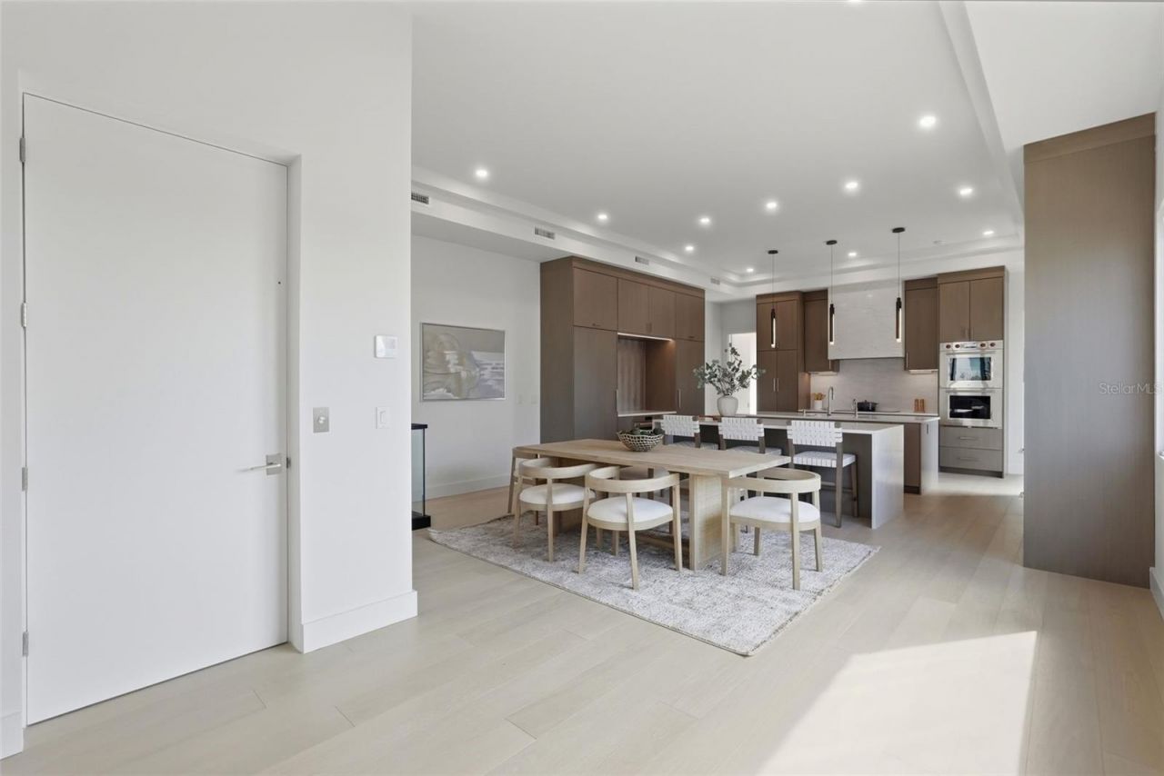 321 2nd Street N, Saint Petersburg, FL 33701 Photo