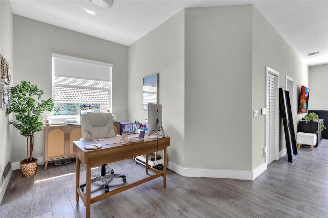 4904 SW 166th Ave , Miramar, FL 33027 Photo