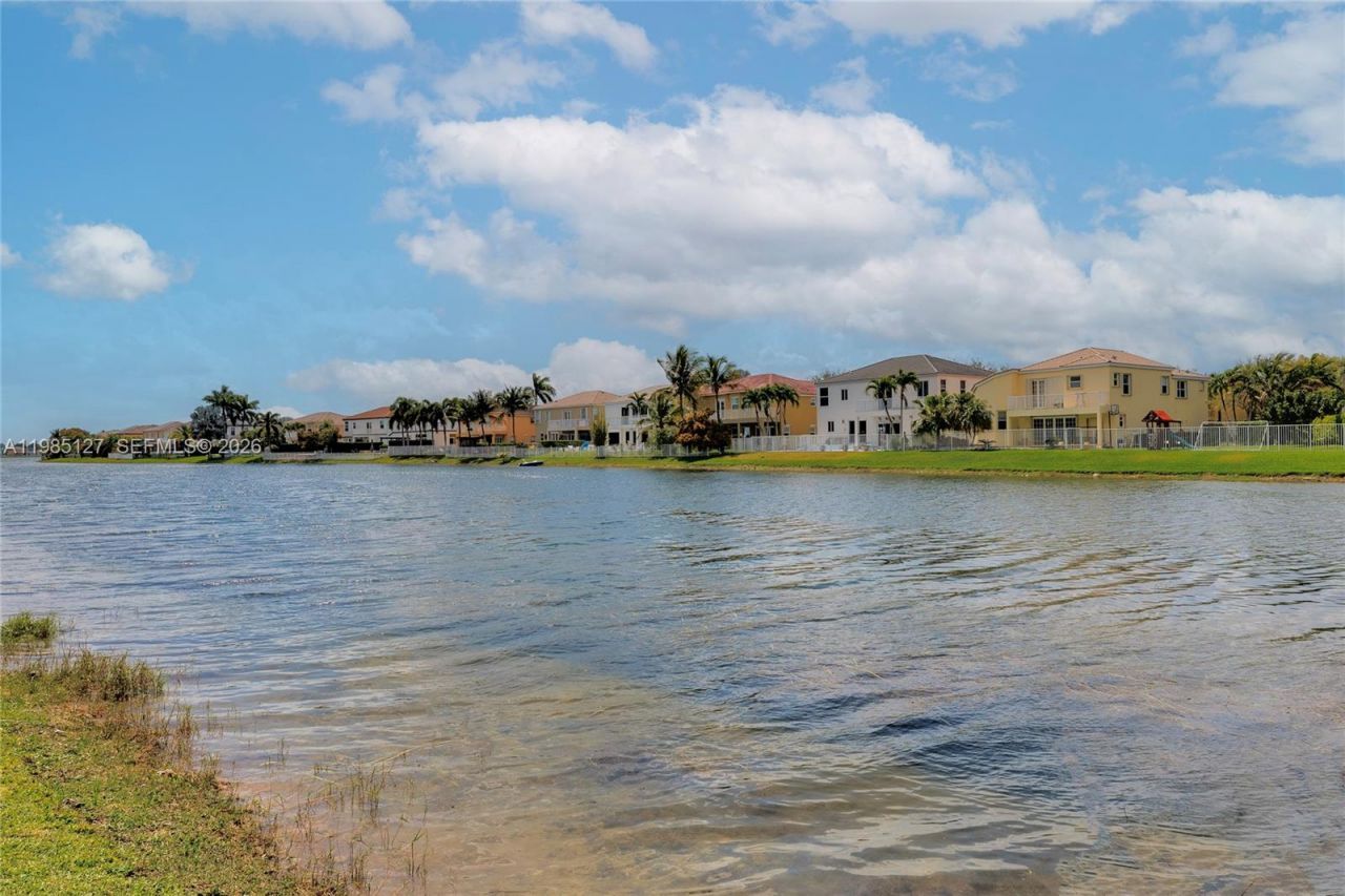 4904 SW 166th Ave , Miramar, FL 33027 Photo