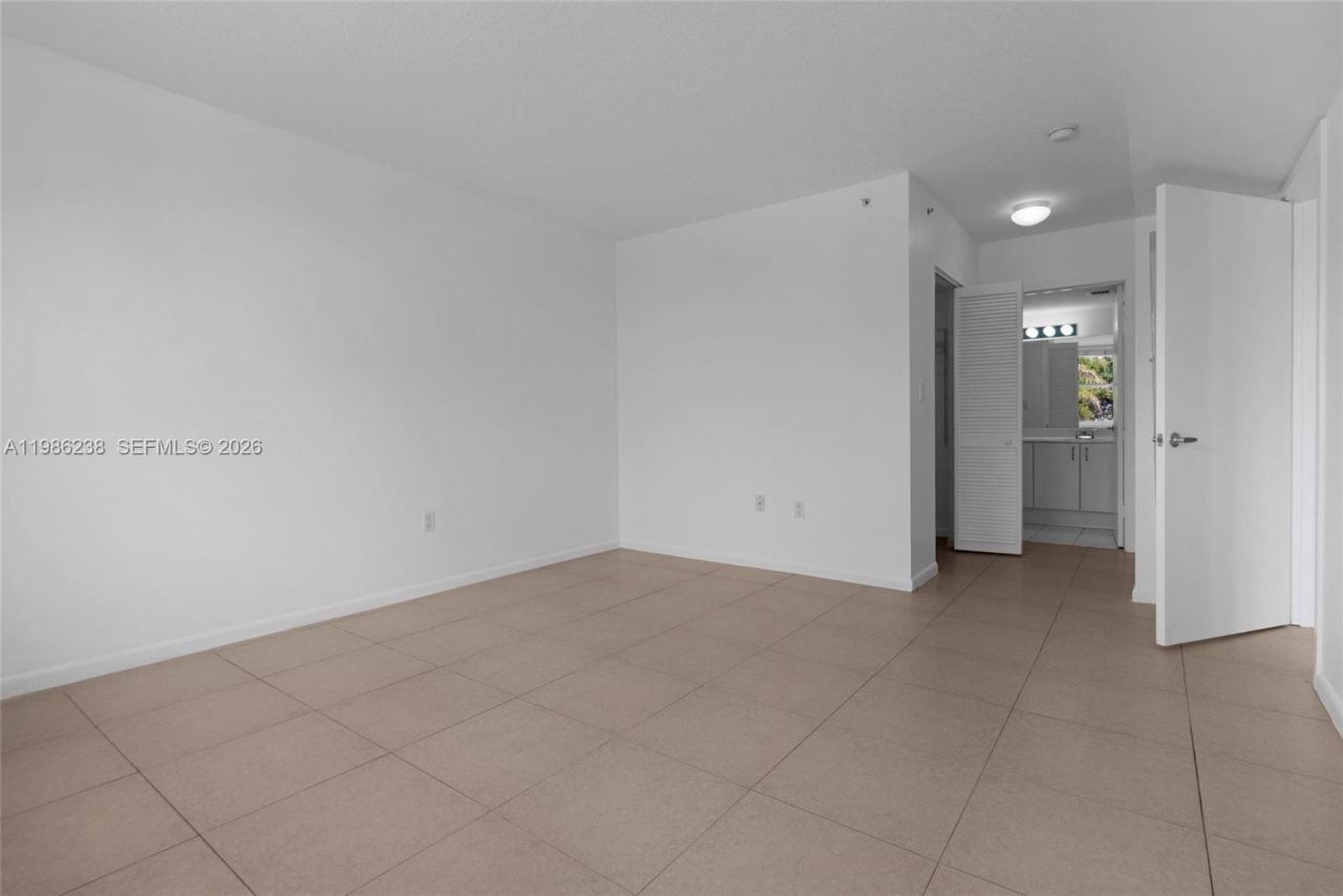 1555 N Treasure Dr, Unit 205, North Bay Village, FL 33141 Photo