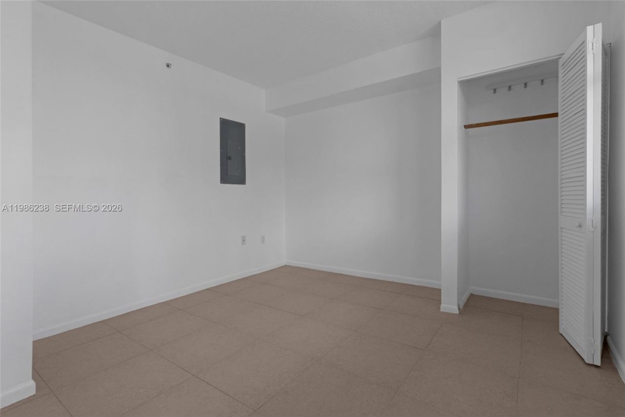 1555 N Treasure Dr, Unit 205, North Bay Village, FL 33141 Photo