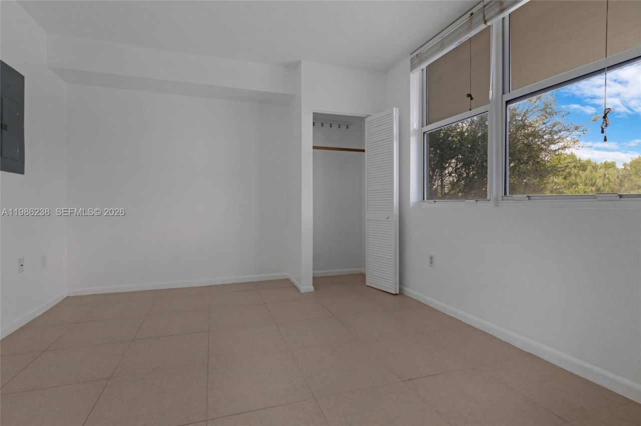 1555 N Treasure Dr, Unit 205, North Bay Village, FL 33141 Photo