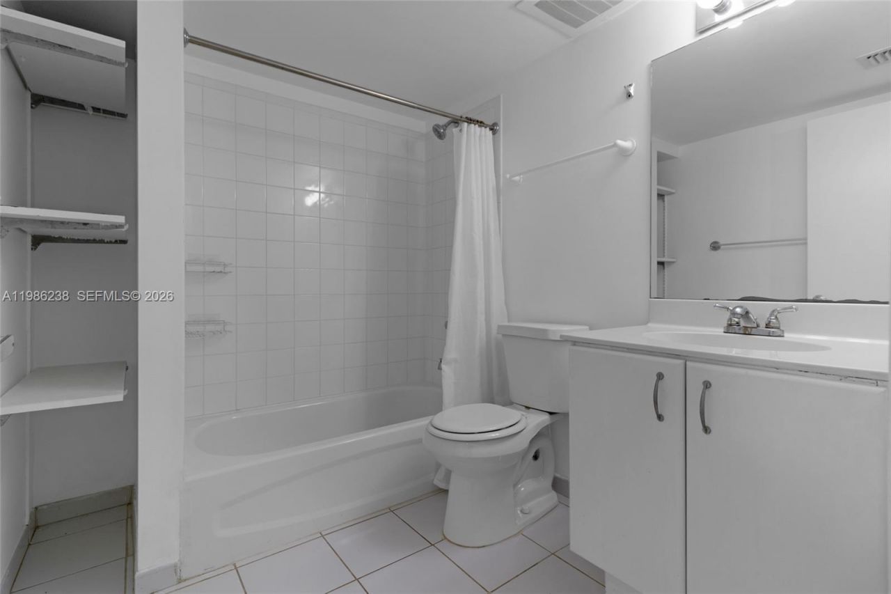 1555 N Treasure Dr, Unit 205, North Bay Village, FL 33141 Photo