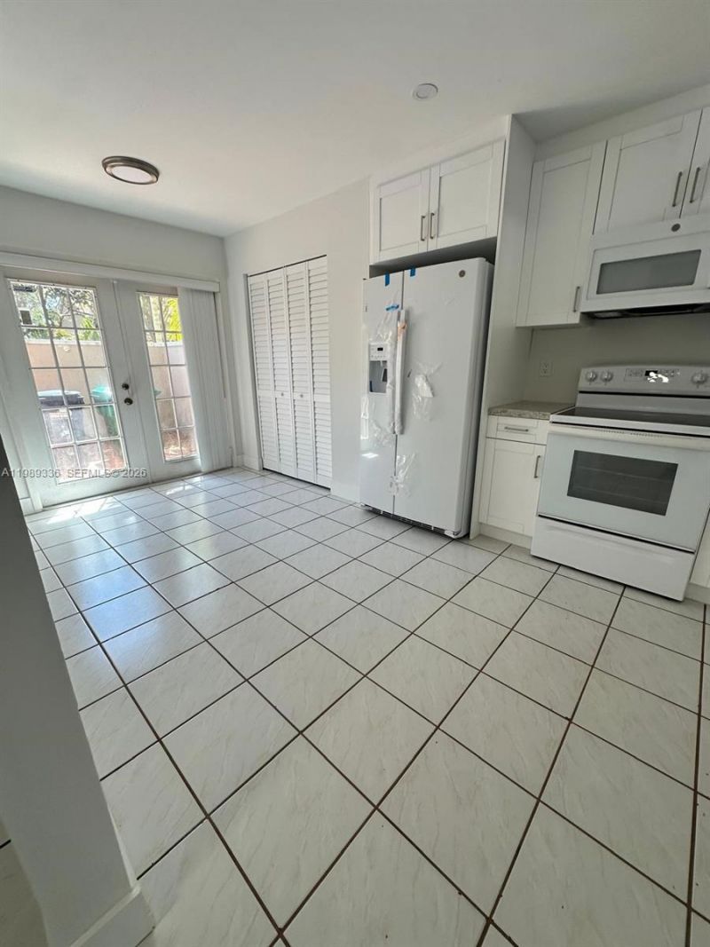 9102 SW 113th Place Cir E , Miami, FL 33176 Photo