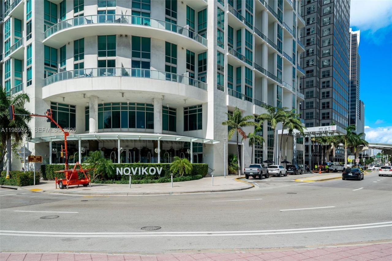 300 S Biscayne Blvd, Unit L-410, Miami, FL 33131 Photo