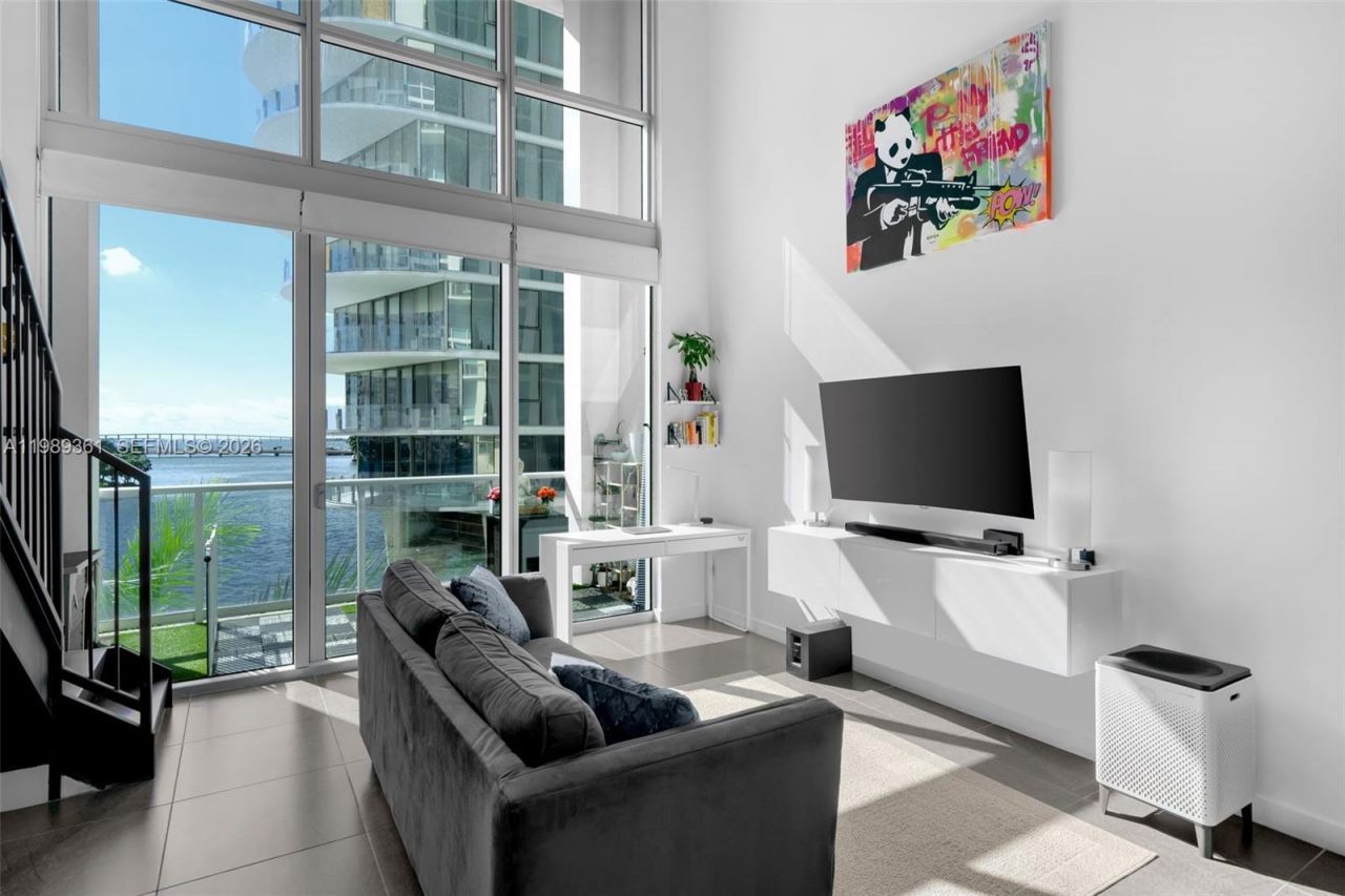 300 S Biscayne Blvd, Unit L-410, Miami, FL 33131 Photo