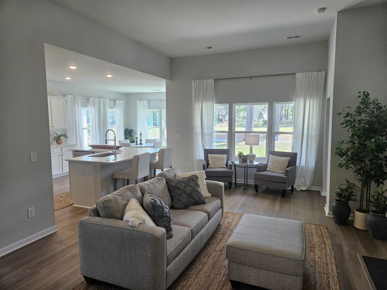 9680 Indigo Creek Blvd. Photo 12