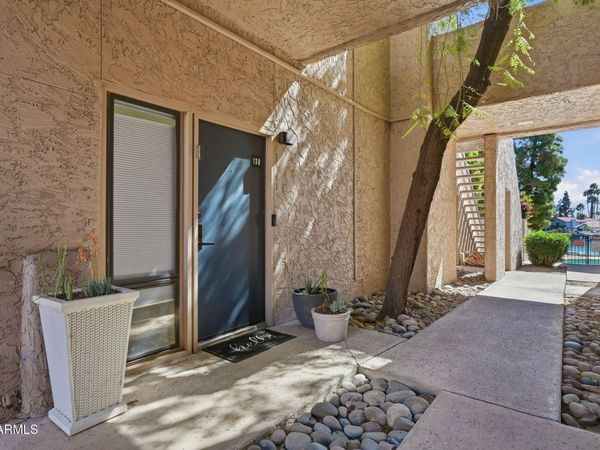 1207 E NORTHSHORE Drive, Unit 136, Tempe, AZ 85283