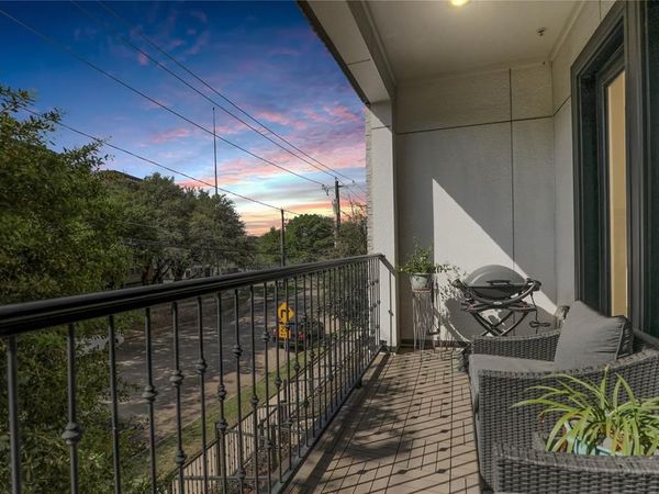 7333 Valley View Lane , Unit 607, Dallas, TX 75240