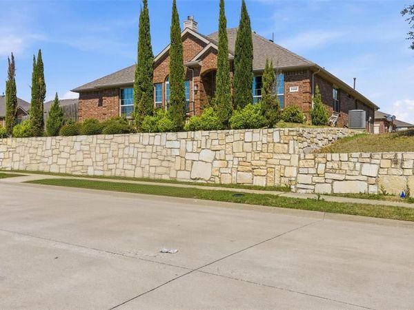 3402 Thunder Drive, Sachse, TX 75048