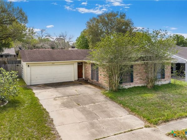 202 Georgia Lane , Victoria, TX 77901