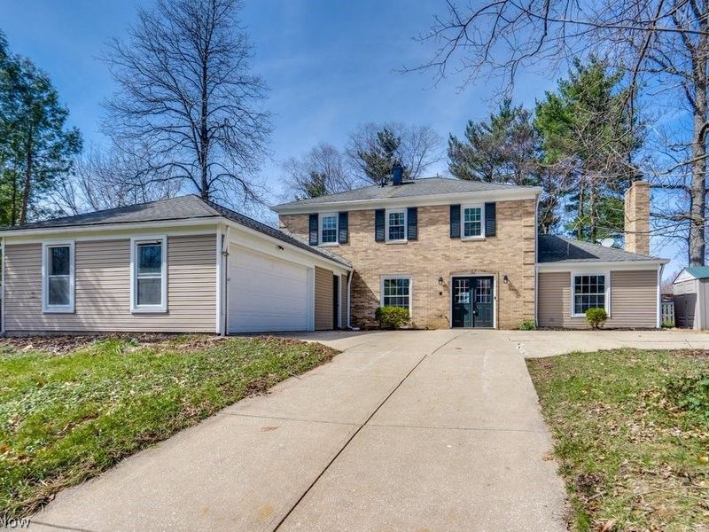 292 Parkview Drive, Aurora, OH 44202 Photo 1