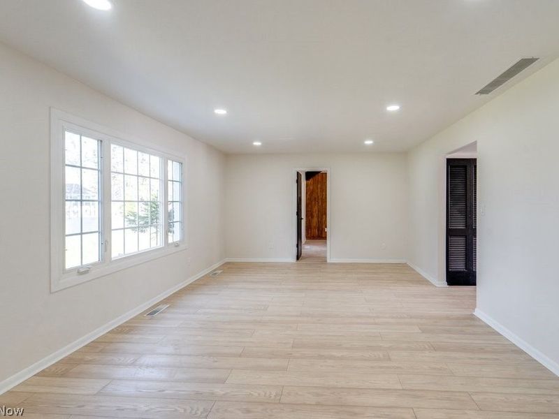 292 Parkview Drive, Aurora, OH 44202 Photo 18