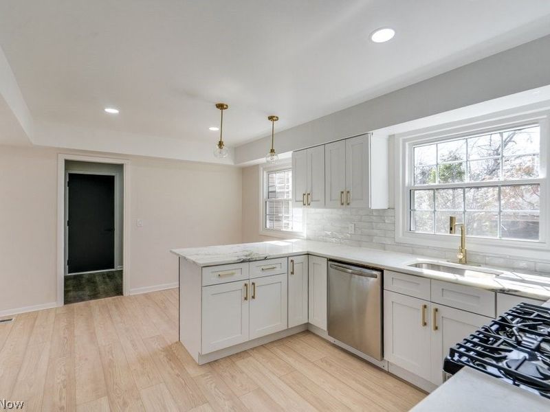 292 Parkview Drive, Aurora, OH 44202 Photo 22