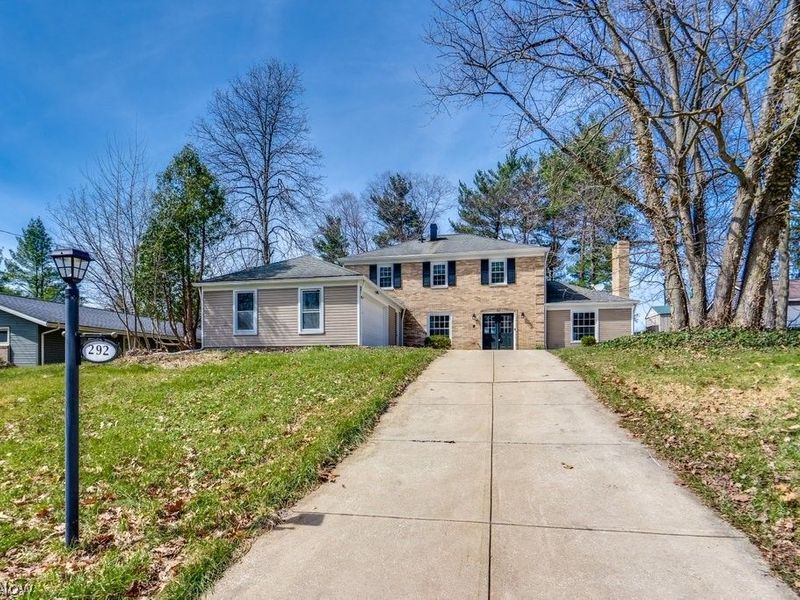 292 Parkview Drive, Aurora, OH 44202 Photo 3