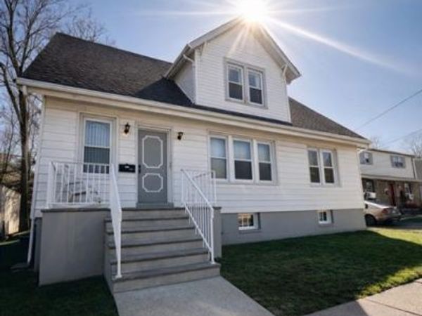 60 Chamberlain Avenue 2, ELMWOOD PARK, NJ 07407