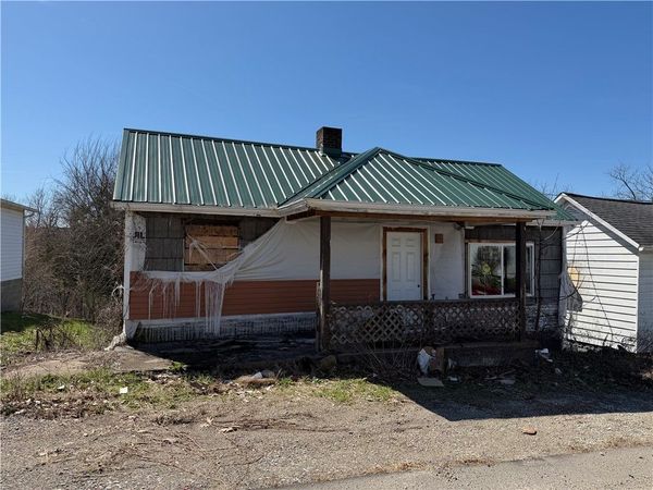 1348 Paradise Ave , Belle Vernon, PA 15012