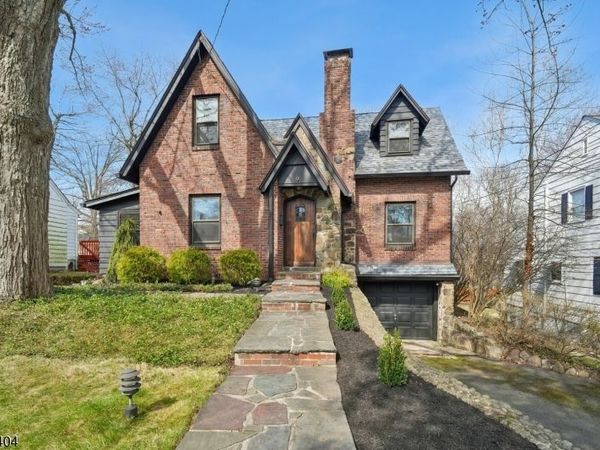 9 Dogwood Rd, West Orange, NJ 07052