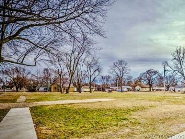 534 W 6th Street , Chelsea, OK 74016