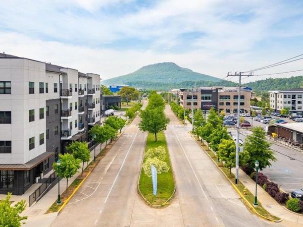 782 Riverfront Parkway, Chattanooga, TN 37402