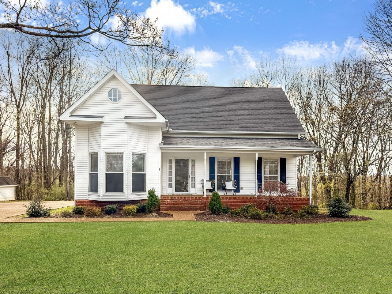 110 Redbud Dr, Dickson, TN 37055 Main Photo