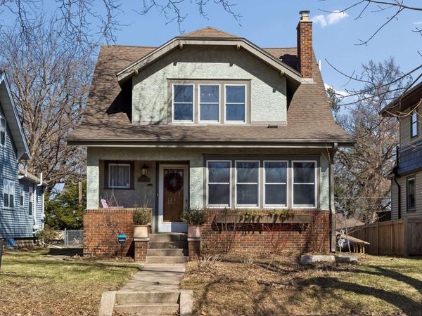 1141 Hyacinth Avenue E, Saint Paul, MN 55106