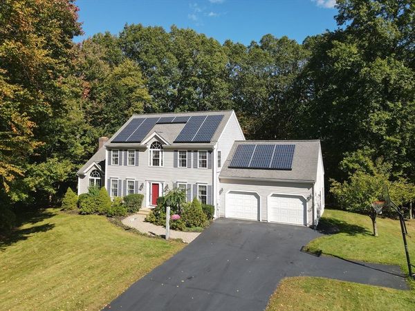 71 Pennock Rd, Ashland, MA 01721