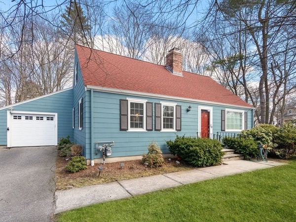 339 Weston Rd, Wellesley, MA 02482
